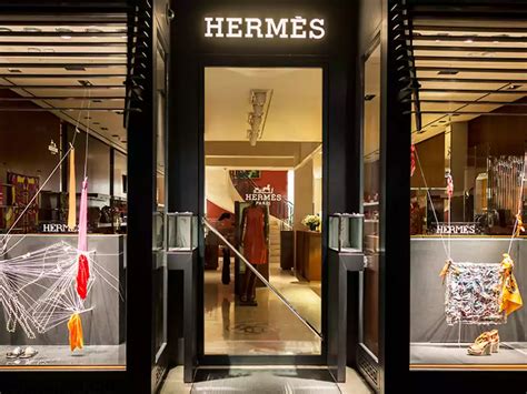 hermes store online.